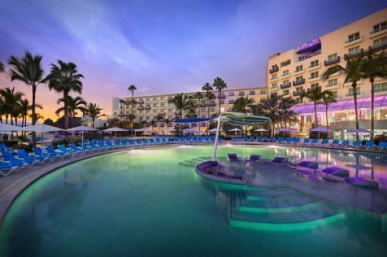 LGBT Family & Friends Resort Hard Rock Vallarta SPECIALE FAMIGLIE ARCOBALENO LGBT Family & Friends Resort Hard Rock Vallarta SPECIALE FAMIGLIE ARCOBALENO