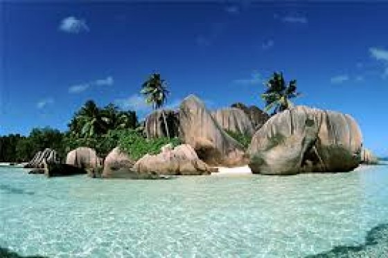 Seychelles Luxury per honeymooners: Mahè, Praslin, La Digue Seychelles Luxury per honeymooners: Mahè, Praslin, La Digue
