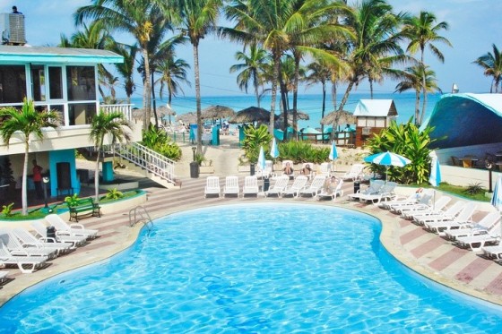 Hotel Club Atlantico Beach Resort